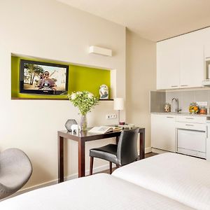 Studio met een King Size Bed